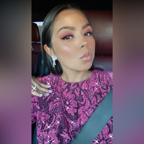 ❤️ This post to get notified when I go live!!!! - Picture 6 of 6